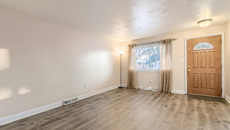 09 Living Room