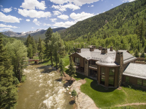 The backyard includes mountains views from every angle.