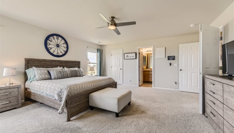 11 Primary Bedroom
