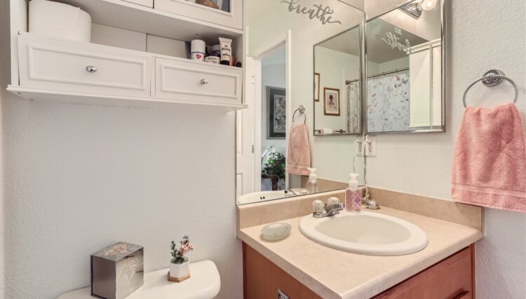 14 aPrimary Bathroom