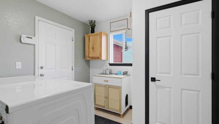 Main Floor Laundry and Mud Room