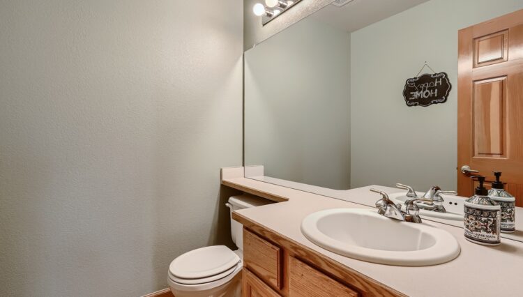 17 Powder Room