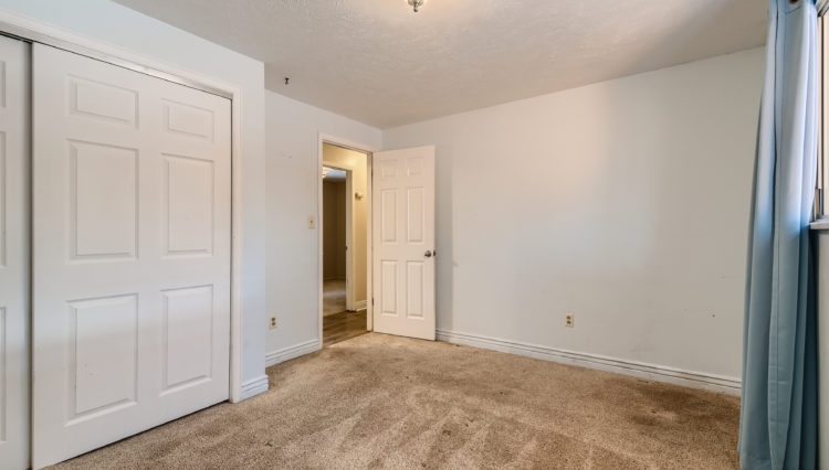 18 Primary Bedroom