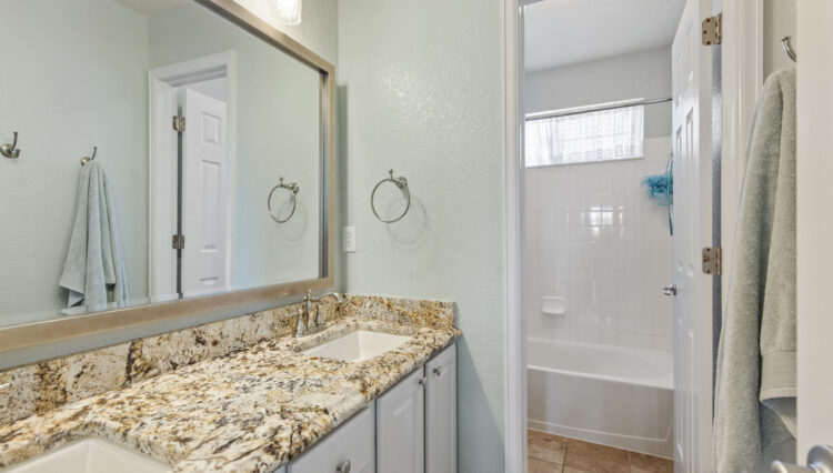 22 Upstairs Bath