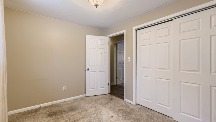 26 Bedroom