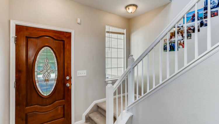 3264 E 139th Ave Thornton CO-004-002-Foyer-MLS_Size