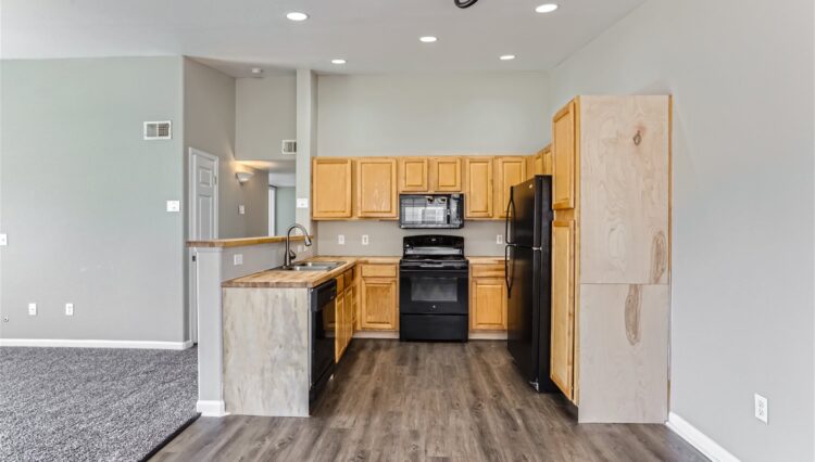 4 Kitchen