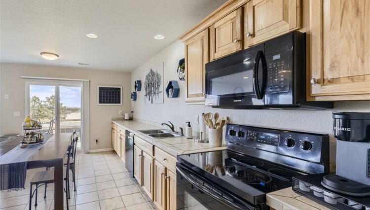 6 Kitchen