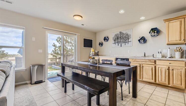 7 Dining Area