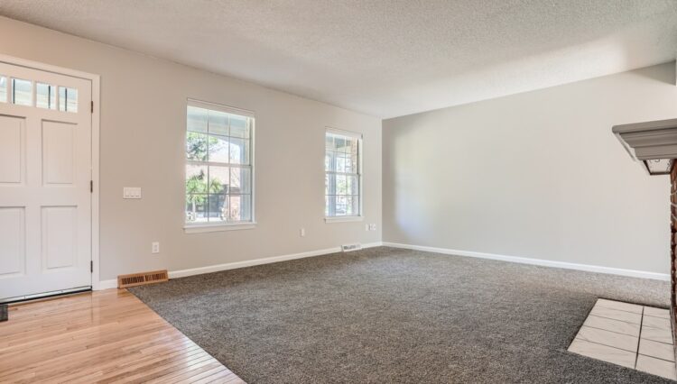 8622 E Amherst Dr Unit E Denver CO - Web Quality - 007 - 10 Living Room
