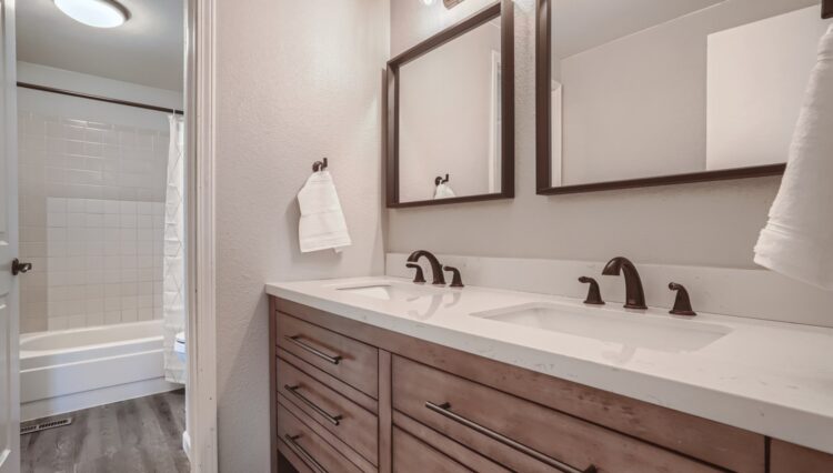 8622 E Amherst Dr Unit E Denver CO - Web Quality - 020 - 27 2nd Floor Primary Bathroom