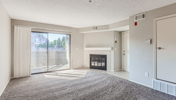 9510 E Florida Ave - Web Quality - 002 - 04 Living Room