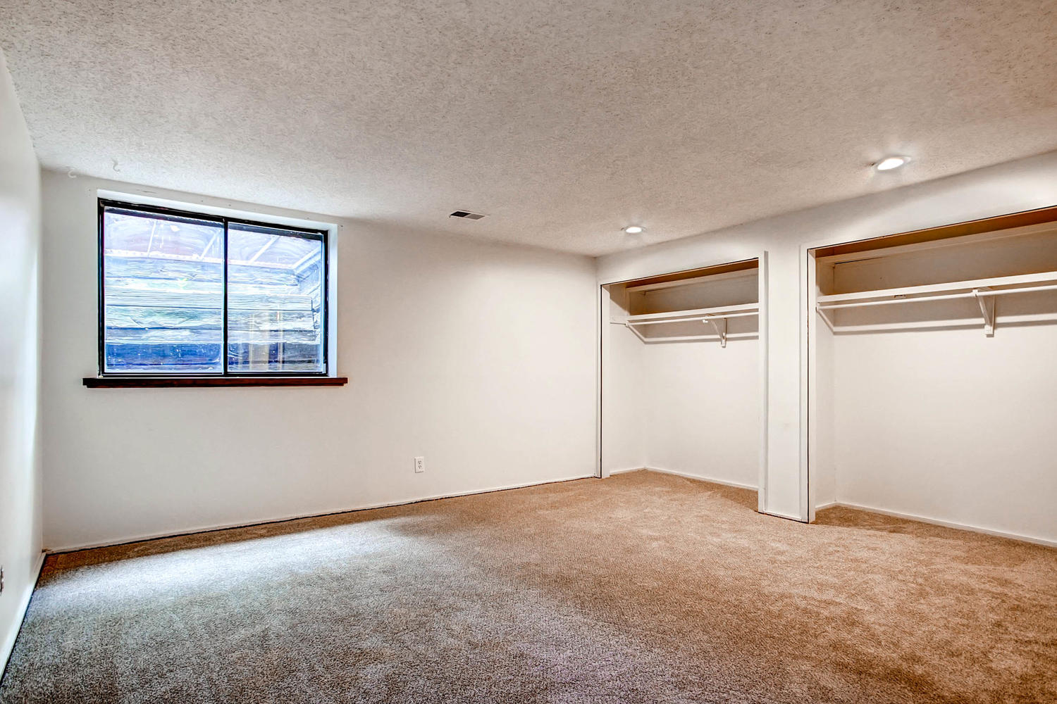 Use - 12 - Basement Bedroom