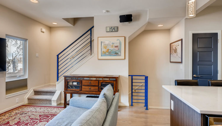 Use 12 Stairway