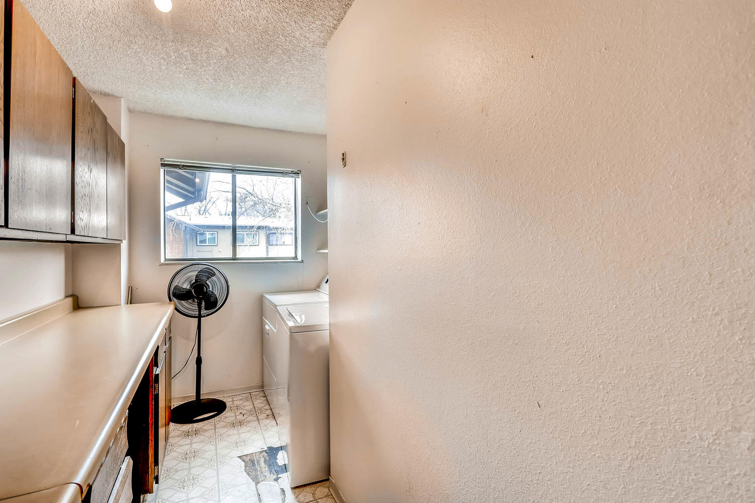 use-14-upstairs-laundry