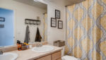 Use 17 Full Bathroom