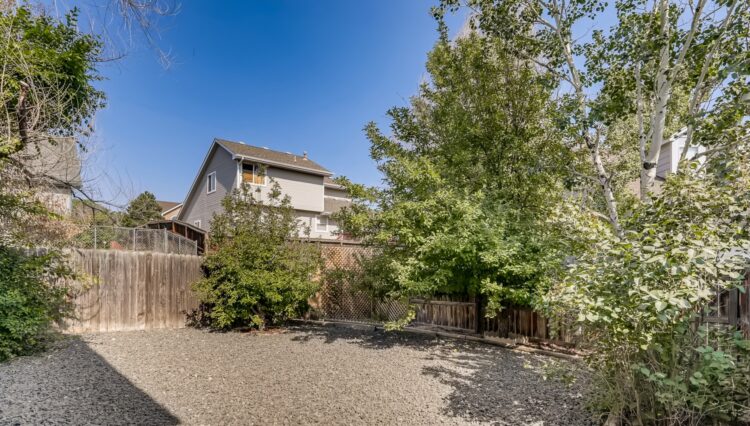 Use 18 Side Yard or RV Parking