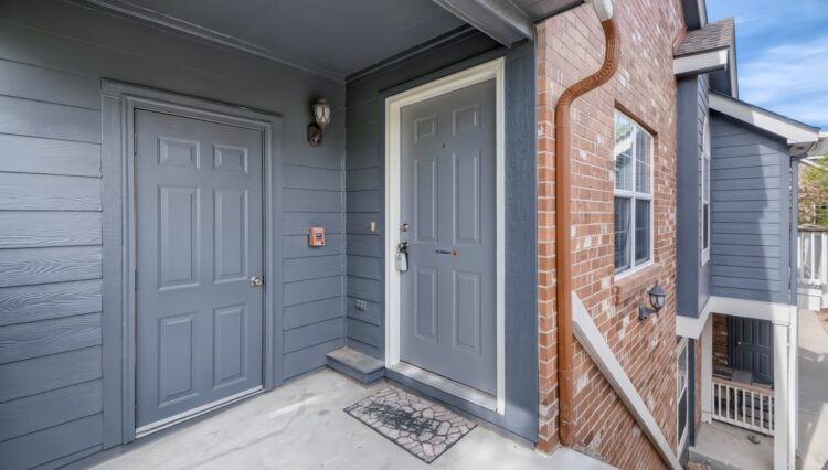 Use 2 Front Entry