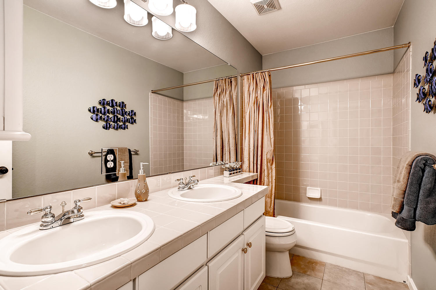 Use - 22 - Full Bath