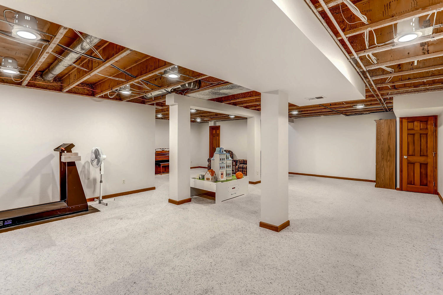 use-25-basement-living-area