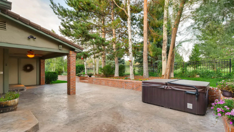 Use - 26 Patio Backs to Park