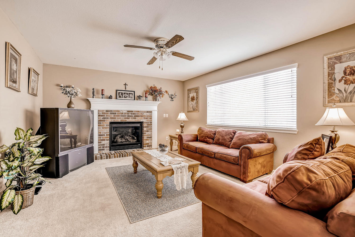 Use - 8 - Family Room