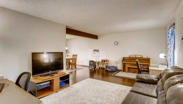 Use 8 Living Room